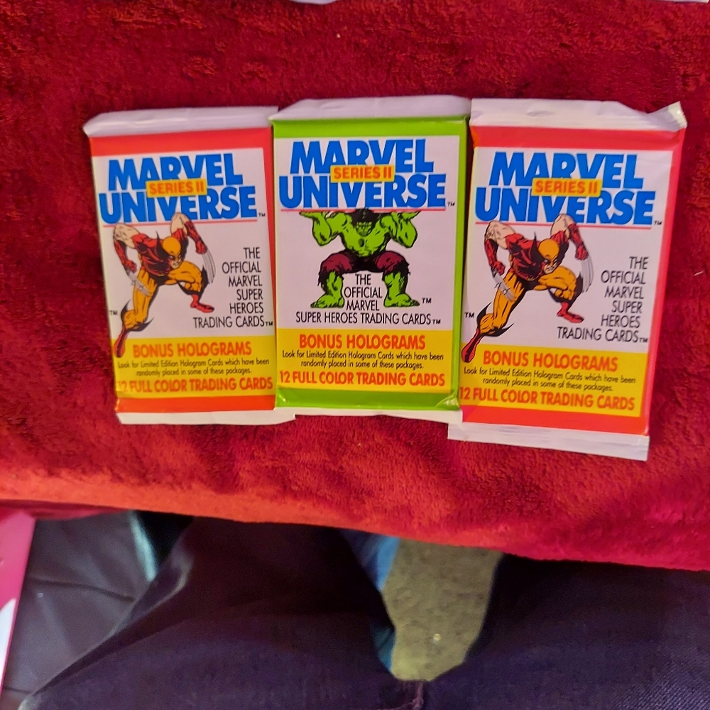 3 packs of marvel series 2 sealed combo - Picture 2 of 5